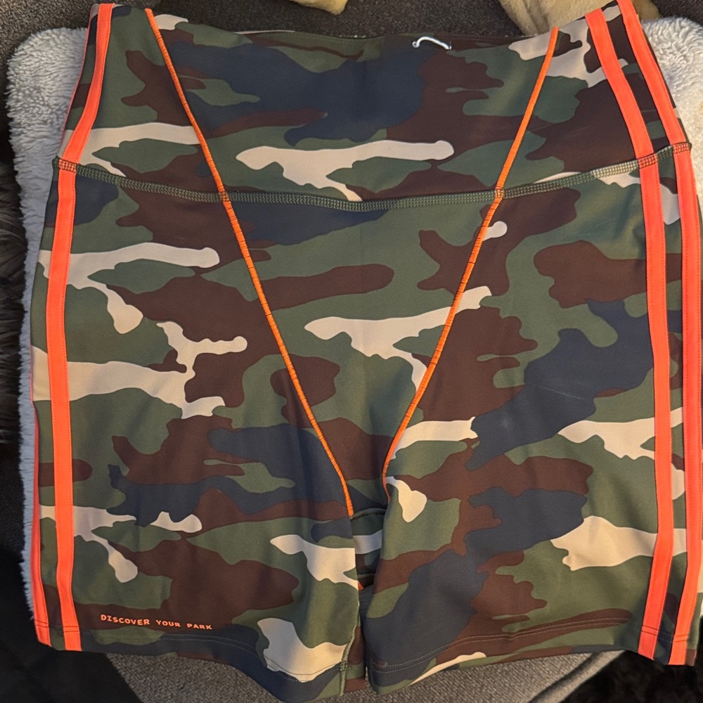 IVY PARK Camo Biker Shorts